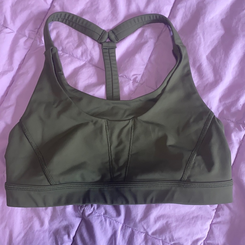 Lululemon high impact sports bra